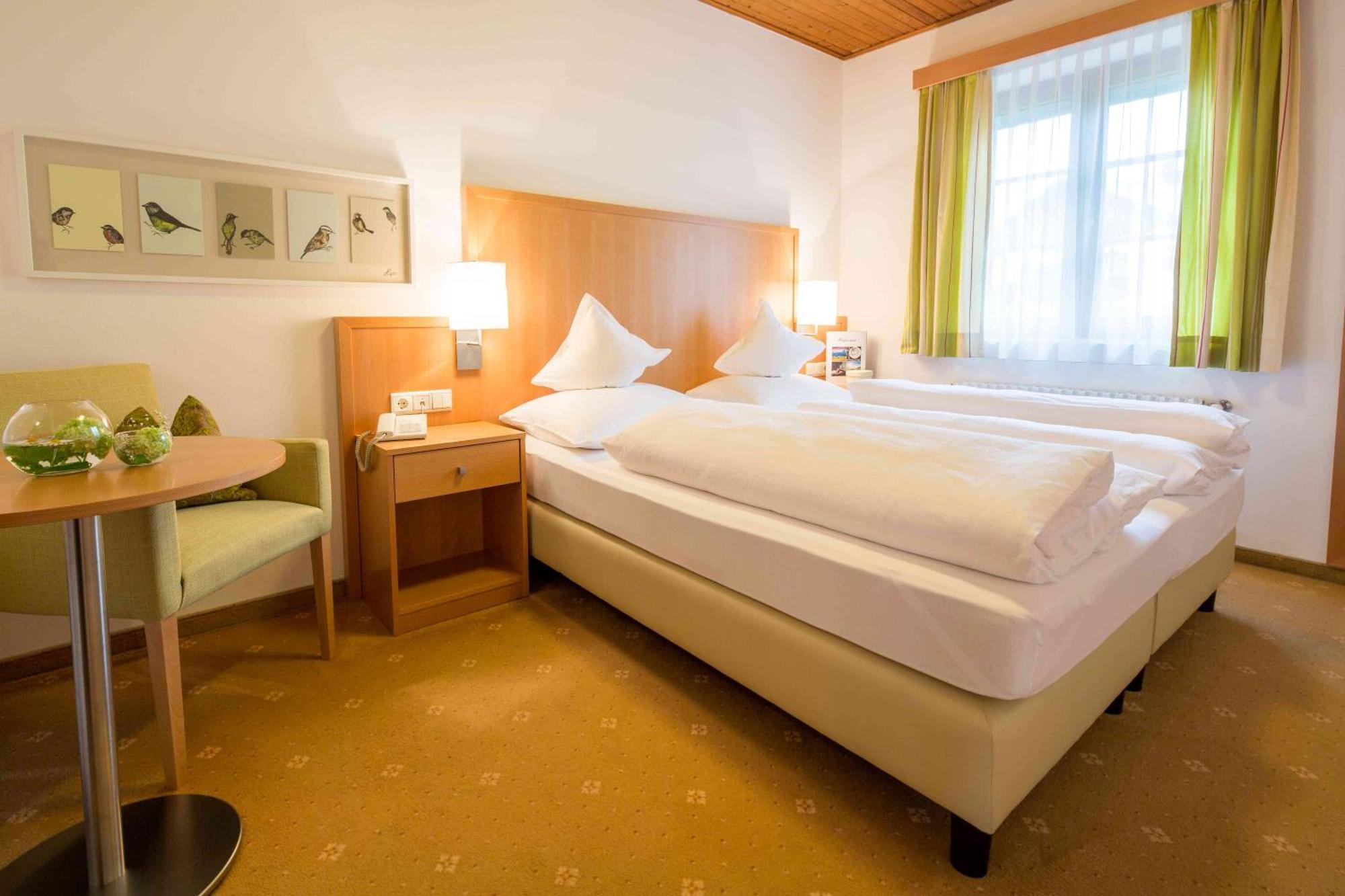 Pension An Der Linde Lagundo Habitación foto